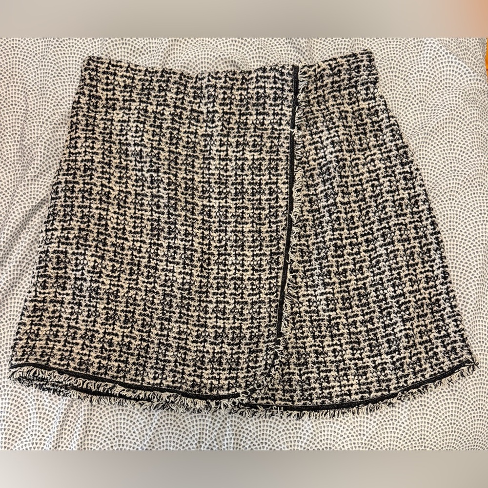 Max Studio Black and White Knit Skirt